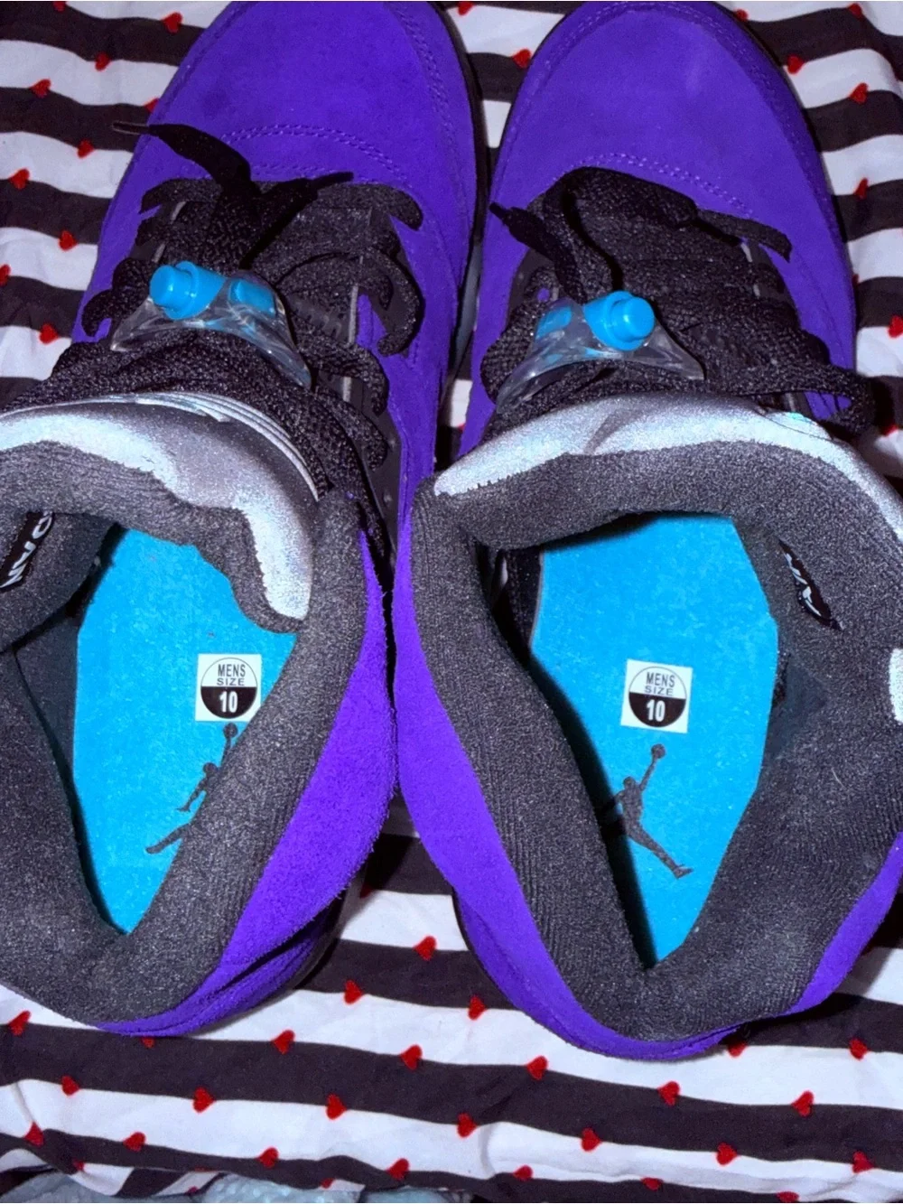 Jordan mens Purple and Black Retro Basketball Sneakers